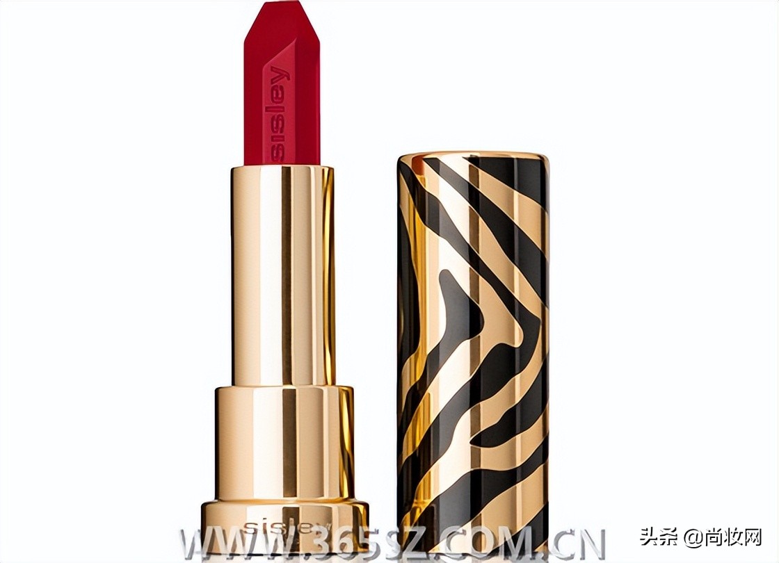 涂唇膏的小妙招,撩人的唇膏涂法