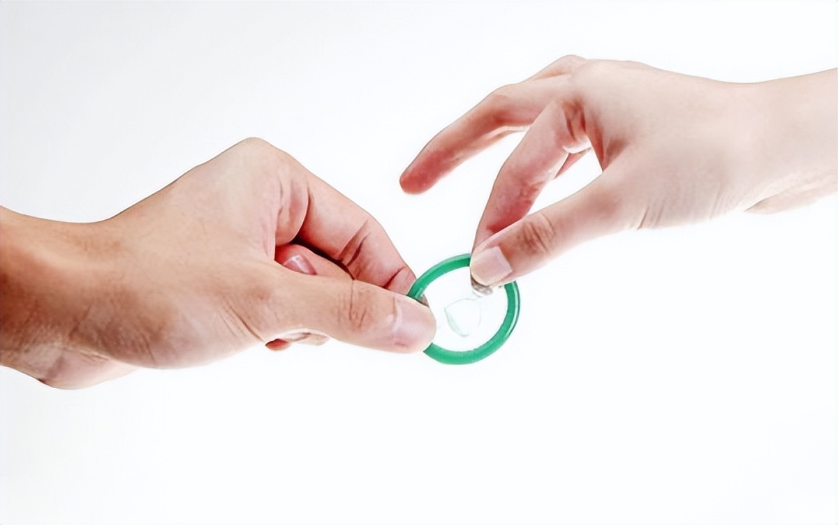 女性“巨阴症”，能不能够生育？医生提醒：3种情况要重视