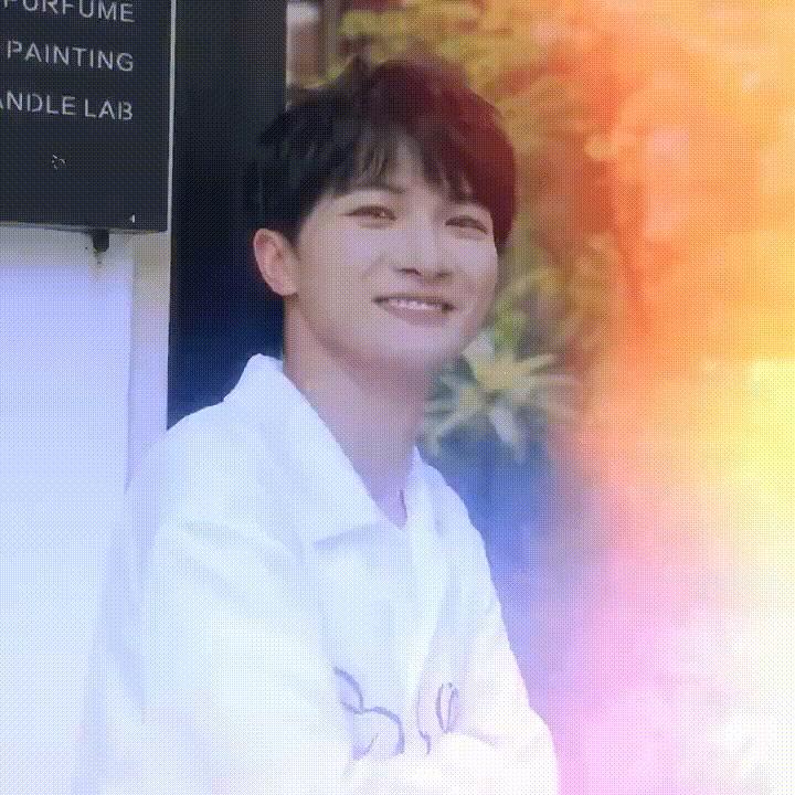 喜欢一个明星是怎样的感觉,喜欢一个明星会有什么表现