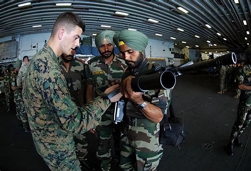 印度买飞机血泪史,印度航母花了多少钱买的