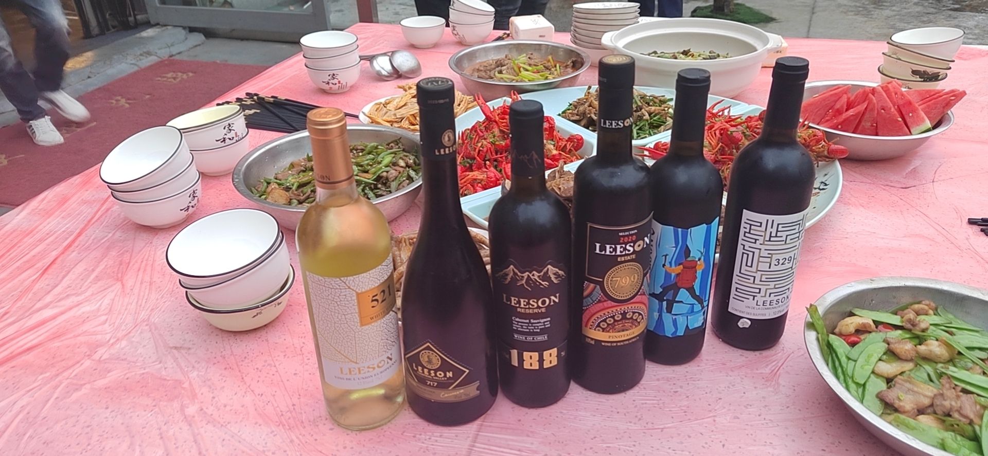 红酒不甜,红酒为什么不倒满