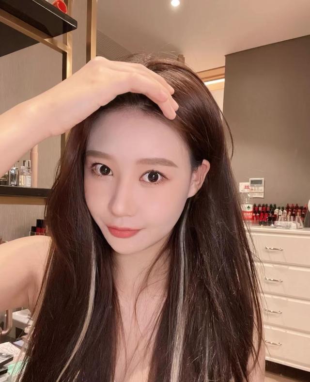 头发干枯毛躁的正确洗头方法,头发干枯毛躁洗头的正确方法