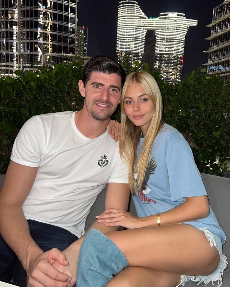 世界杯梅西妻子,世界杯球星最美太太