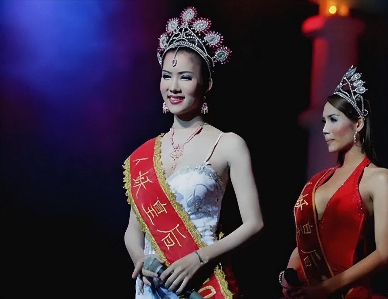 泰国人妖变性手术后寿命长吗,泰国人妖是变性手术还是打激素