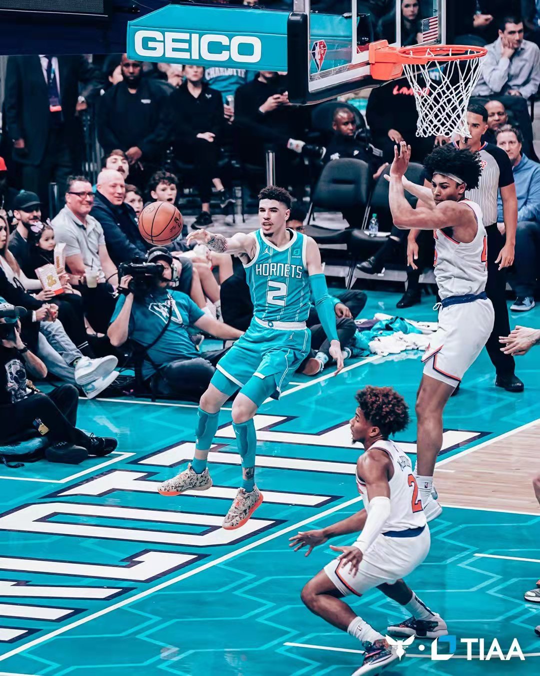 球鞋上脚集锦：0与1的美妙邂逅...