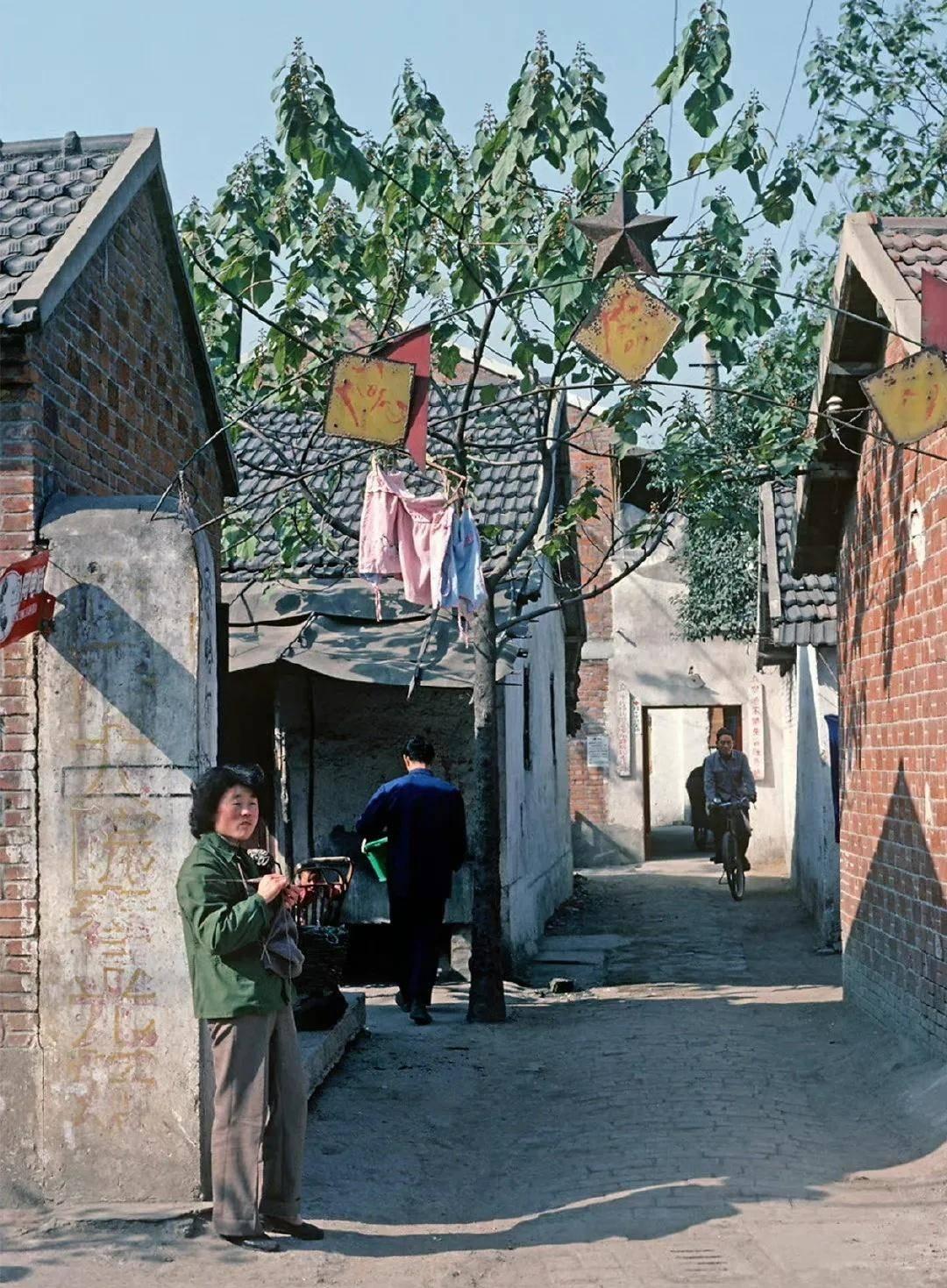 日军日记：*安妇慰**不服从管教，我很愤怒，用*刀刺**插入她的*体下**