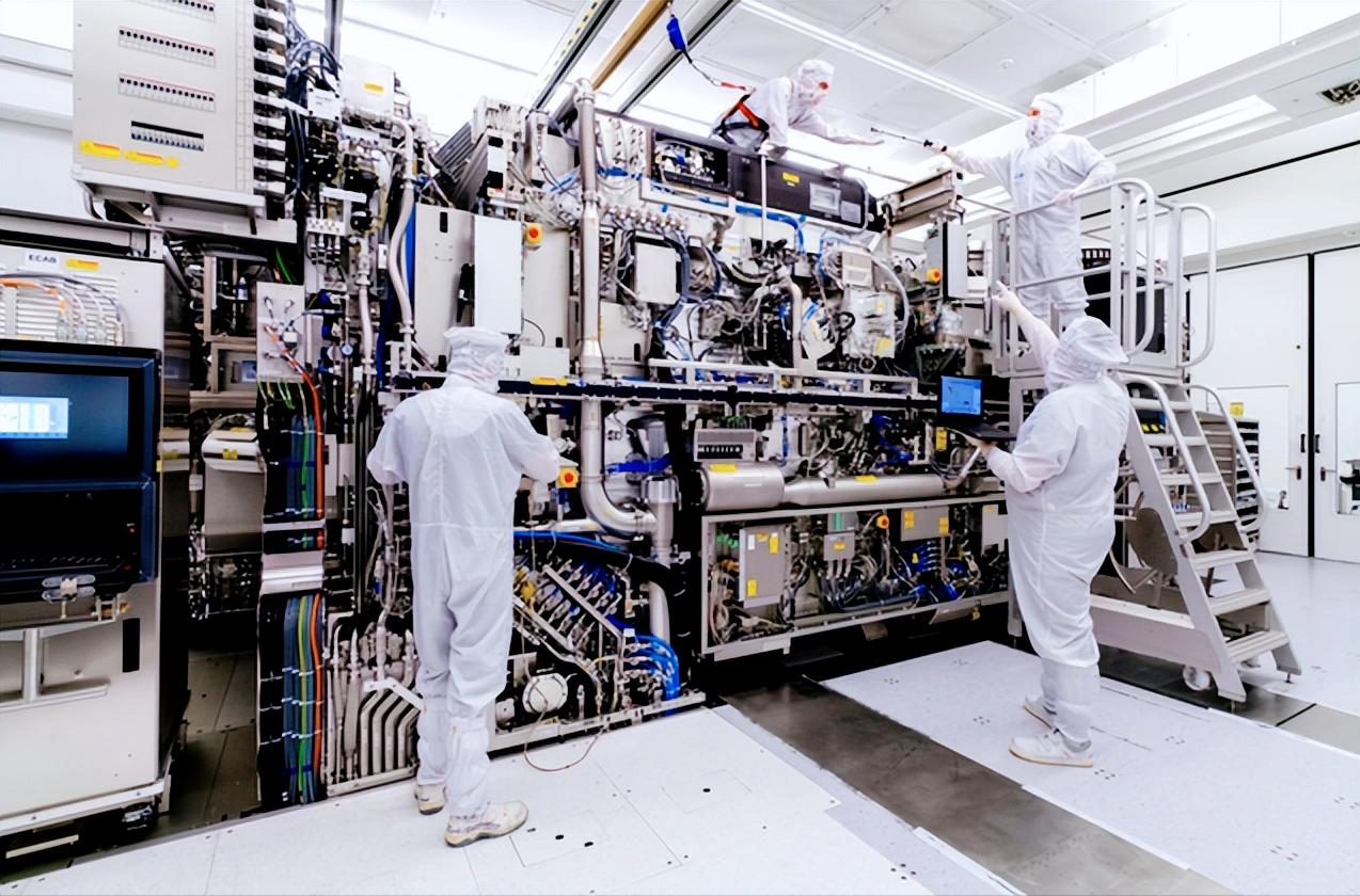 asml卖给中国的光刻机用来干什么,为什么只有asml能造光刻机
