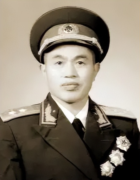 我死后中国会是什么样子?*小平邓**回答后,毛主席:英雄所见略同