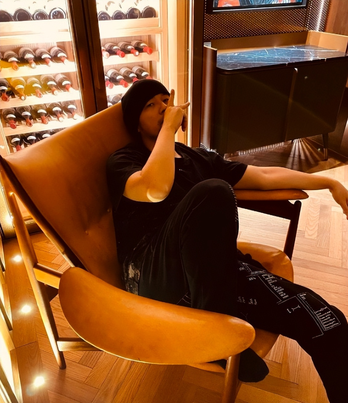 明星去珠宝店买首饰,明星买珠宝首饰