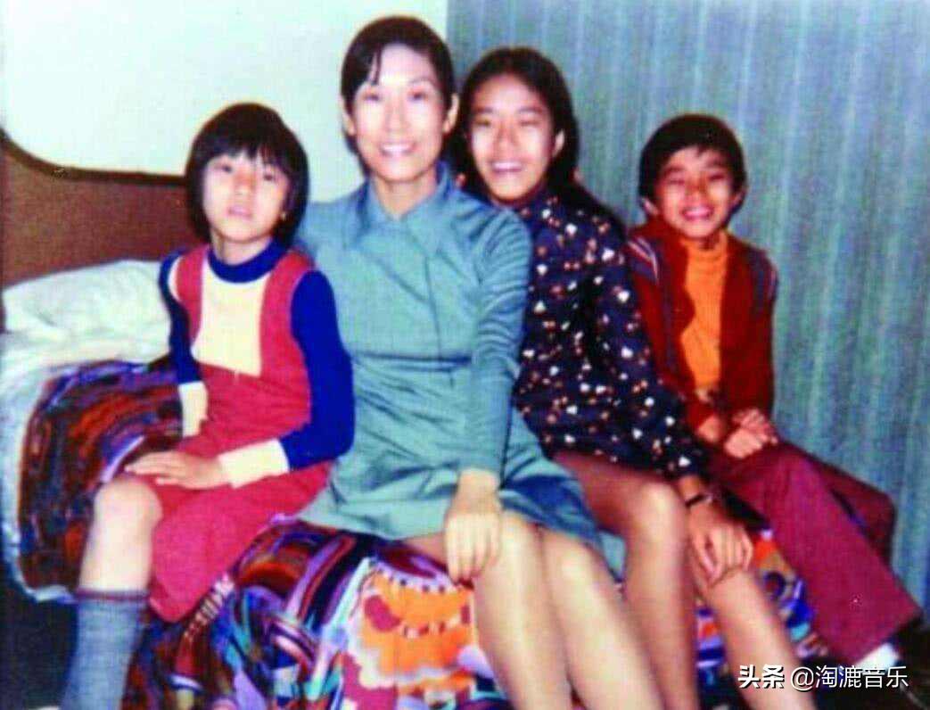 她曾经爆红的时候却选择了隐退,她淡出荧幕后嫁外国丈夫