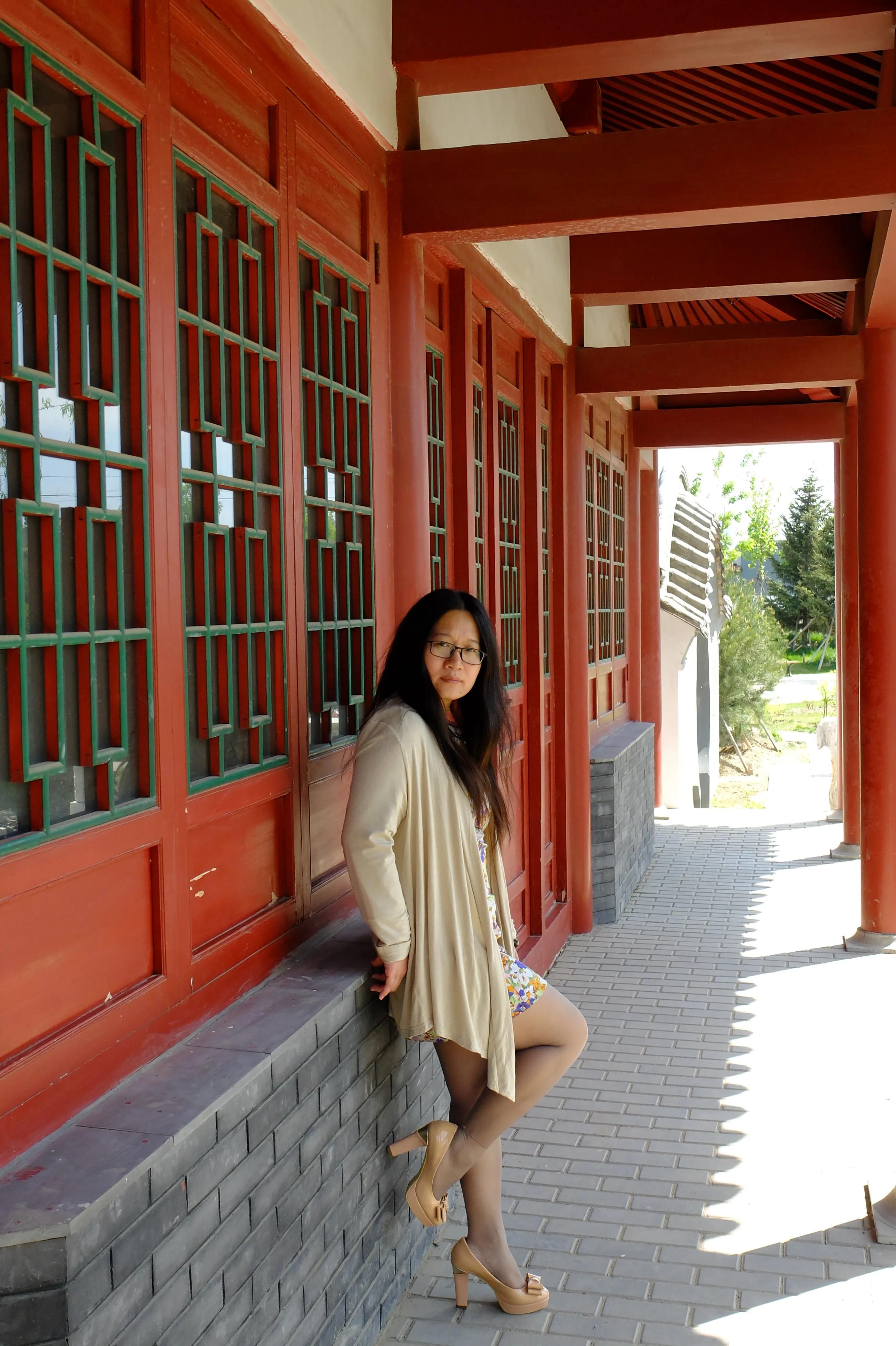 高跟鞋和黑袜,高跟鞋和长筒袜搭配