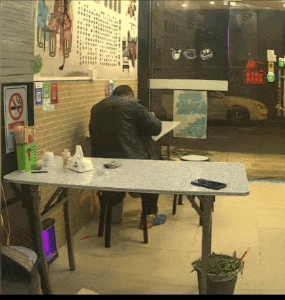 老鼠贴粘掉老鼠几个毛会死吗,老鼠贴粘到老鼠跑掉以后会死吗