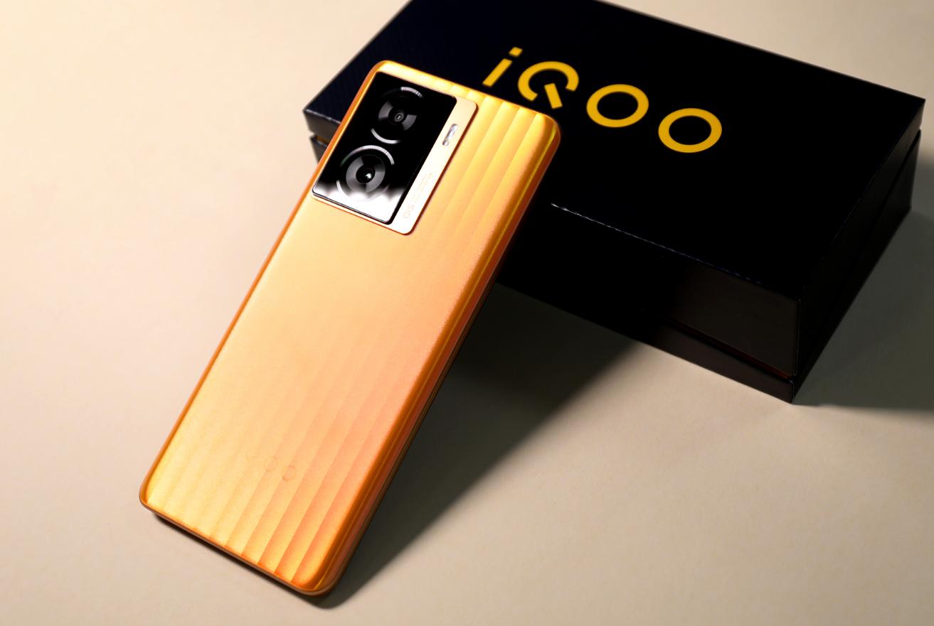 2021公认最好的三款手机1500左右,2022年1500左右高性价比手机排行