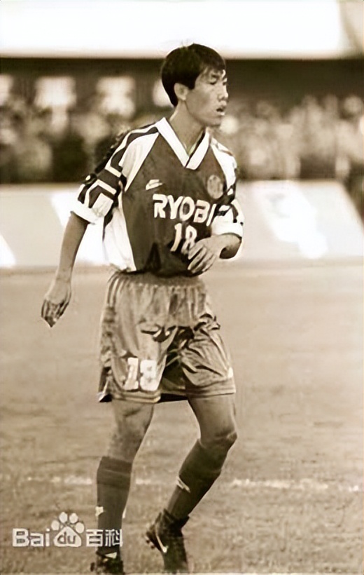 80年代中国青少年足球队的照片,8090年代的足球明星颜值