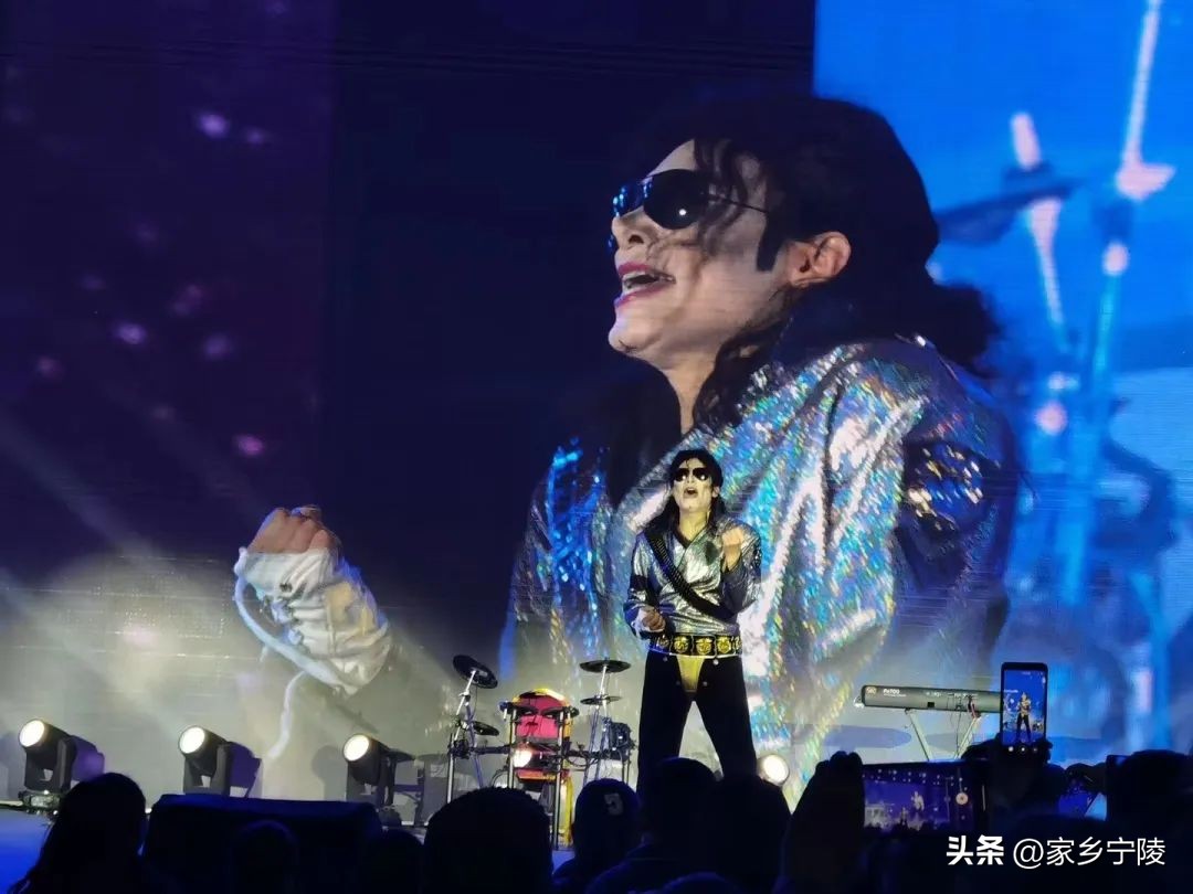 联合国公认的著名歌星好莱坞特型演员||王杰克逊WANG-JACKSON