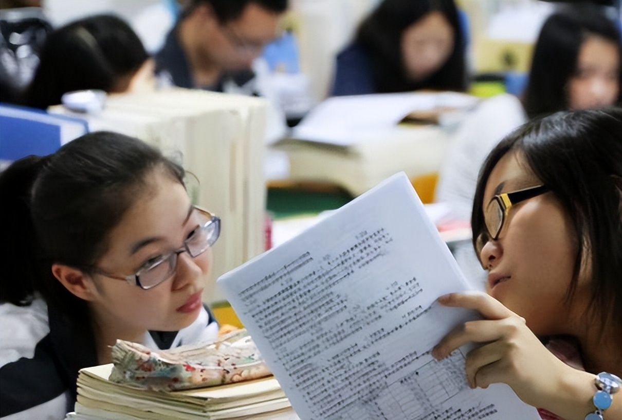 将取消中学生晚自习，家长们意见难以统一，教育部给出暖心答复