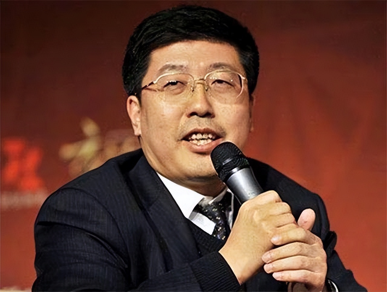 北师大董藩现状,北师大教授董藩奇葩言论