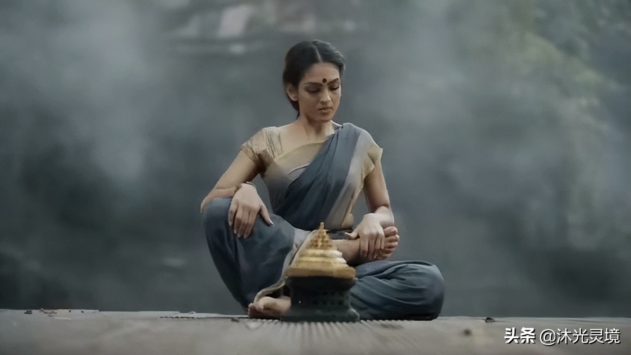 为什么冥想要脊柱直立,为什么冥想盘腿会脚麻