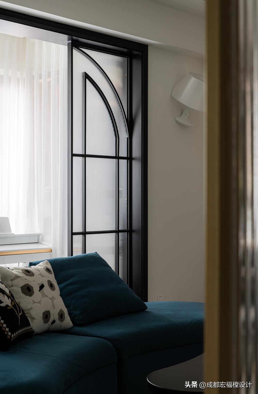 软装怎么搭配才不会像出租屋,软装怎么搭配不要超过几个颜色