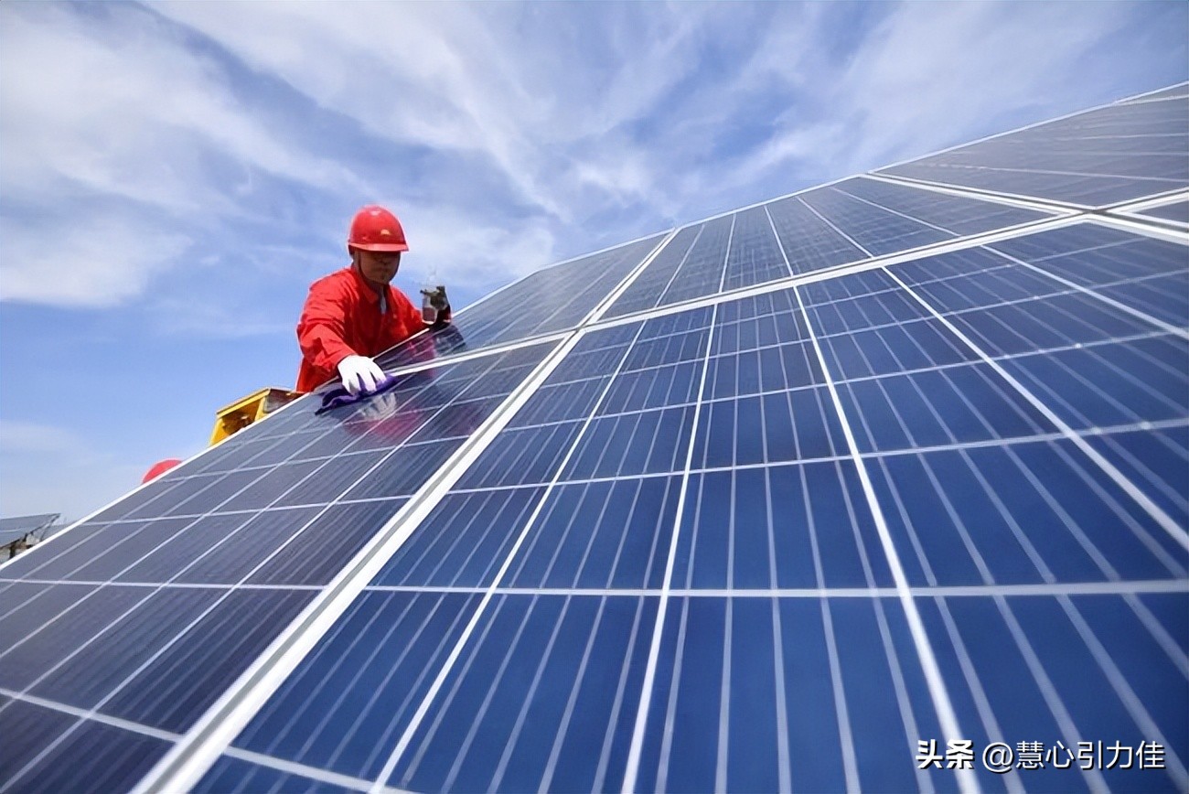 一吨砂子从3万涨到40万！中国光伏被美国漫天要价，要被卡脖子?