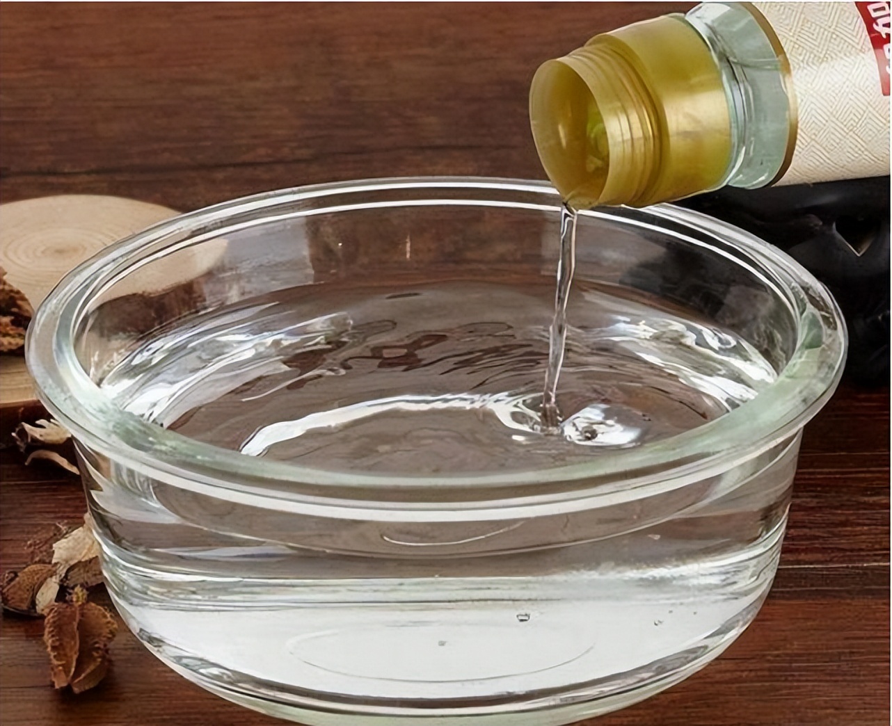 肉在冰箱放久了会有异味怎么消除,排骨放冰箱时间长了有异味怎么办