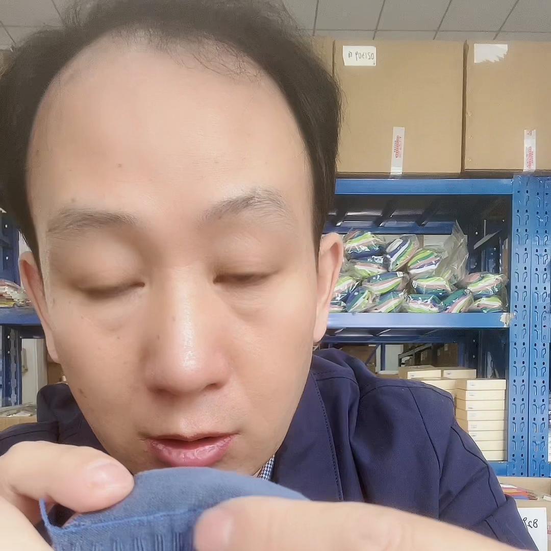 如果真如这位用户说的卖塑料做的袜子，宣称是棉袜，然后卖...