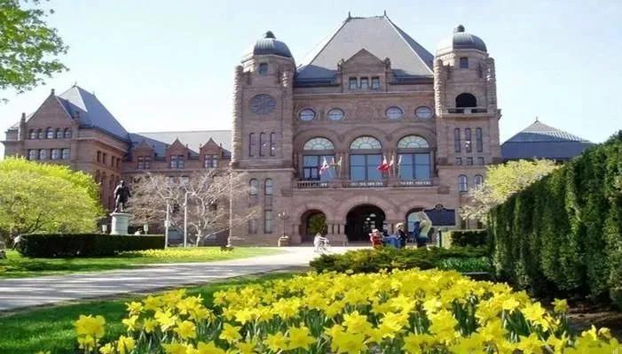 【合作大学】加拿大温莎大学—现实版“绿野仙踪”