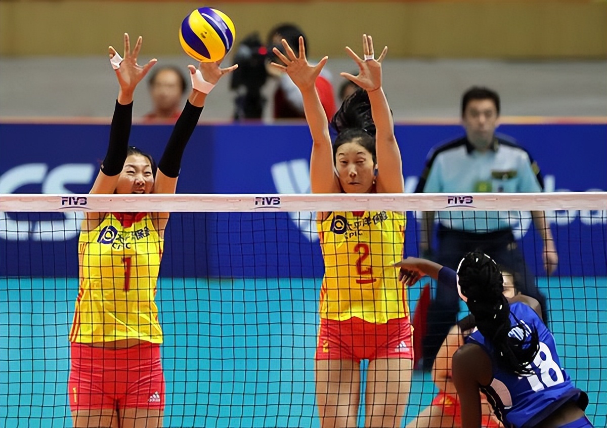 女排朱婷输的一败涂地,郎平什么比赛输了