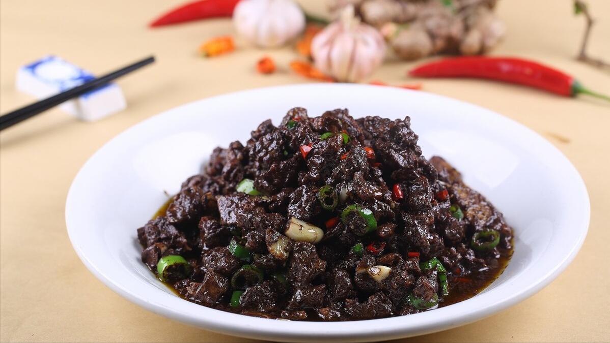 外国人尝湖南美食,超正宗的湖南美食