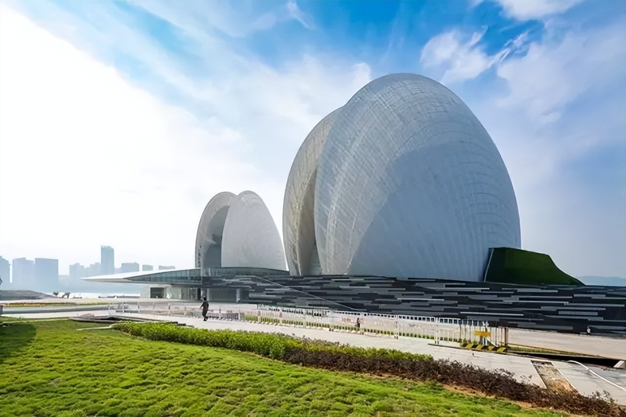 从珠海出发游港珠澳大桥,广州珠江游轮一日游