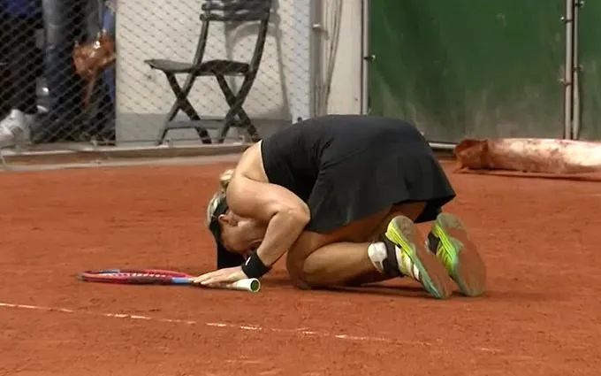 梅总逆转晋级澳网四强,梅总vs西西