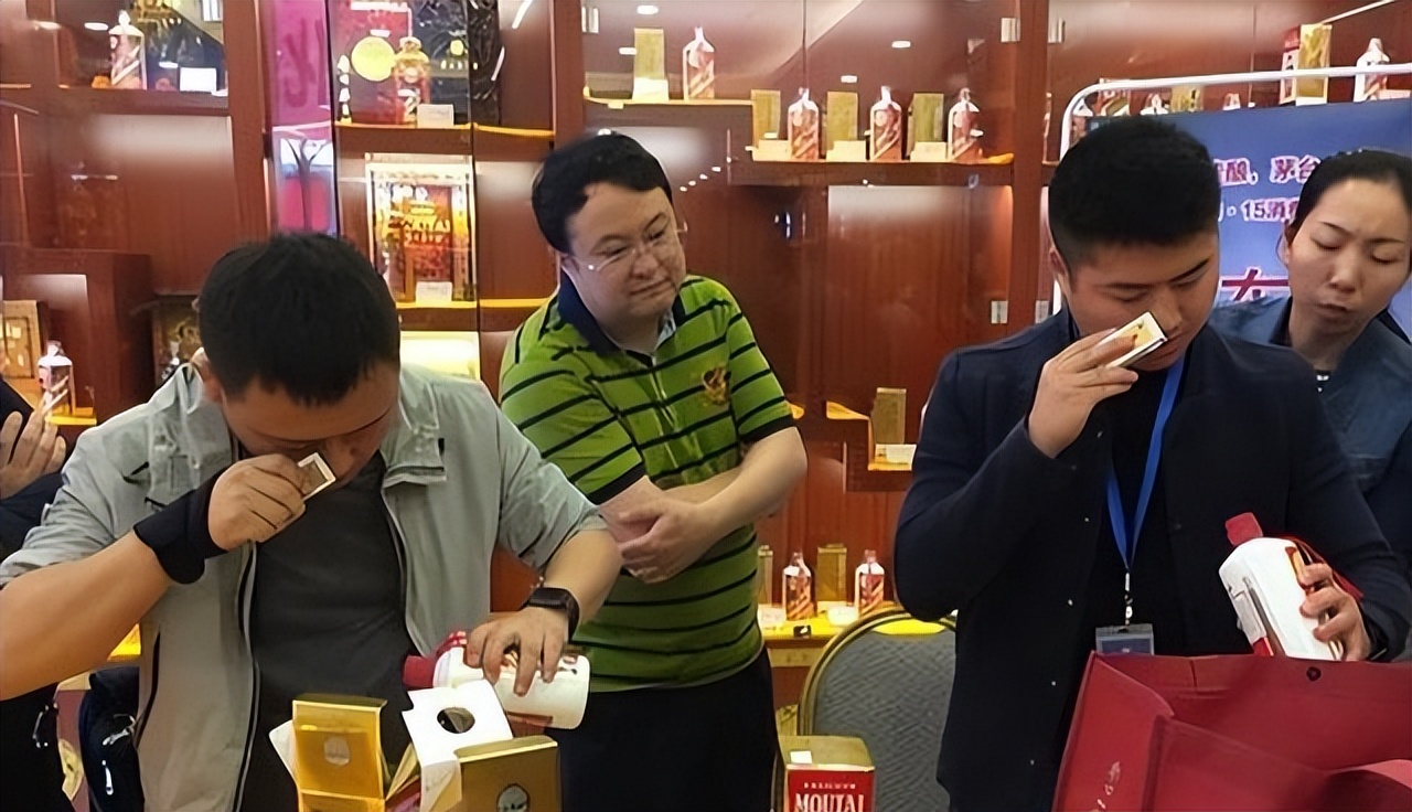 选茅台时，若瓶身无“这几个字”，9成是假货，别买，看完涨知识