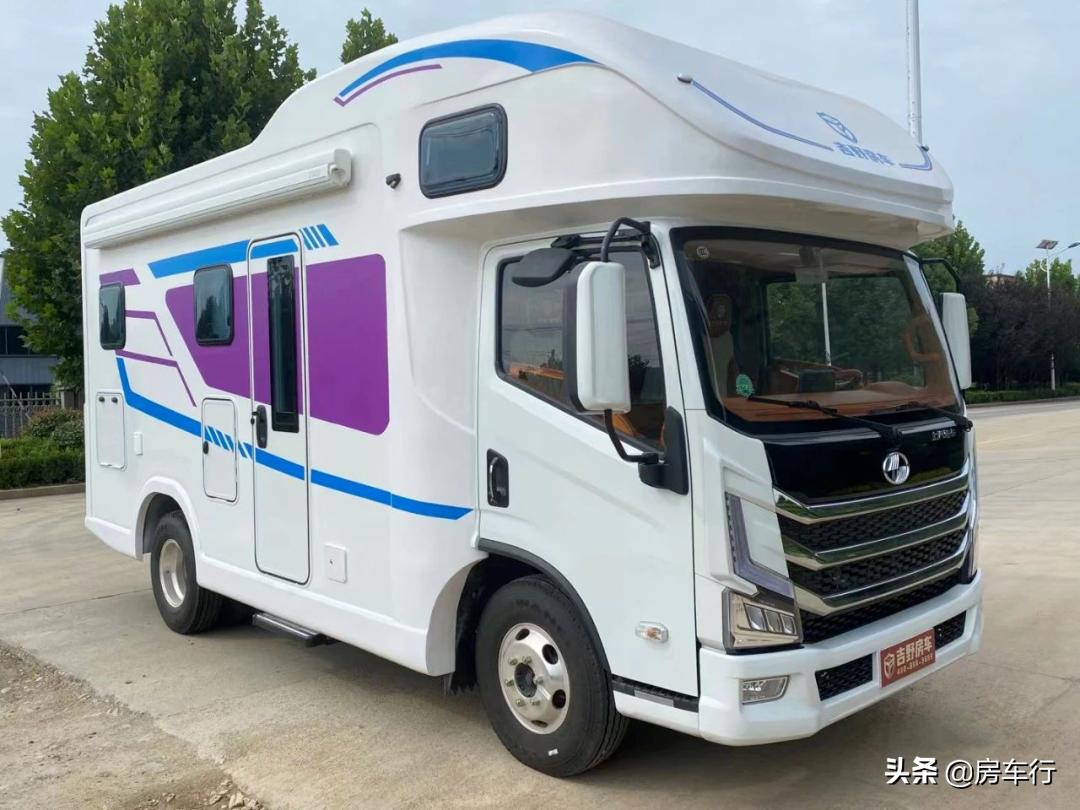 国内口碑最好的h500轻卡房车,跃进房车h500升顶房车图片