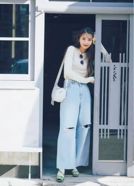 一条牛仔裤解决今夏所有搭配,这才是冬季牛仔裤的穿搭技巧