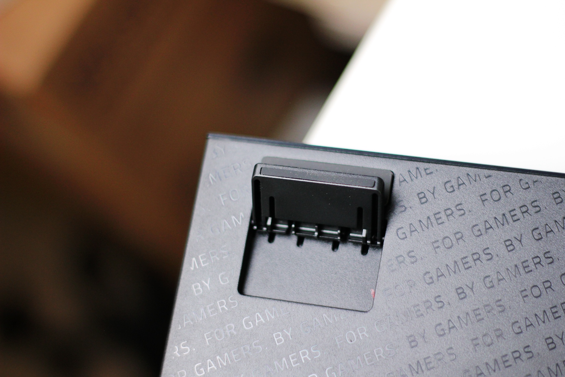 雷蛇黑寡妇蜘蛛幻彩版键盘测评,雷蛇键盘黑寡妇v4专业版测评