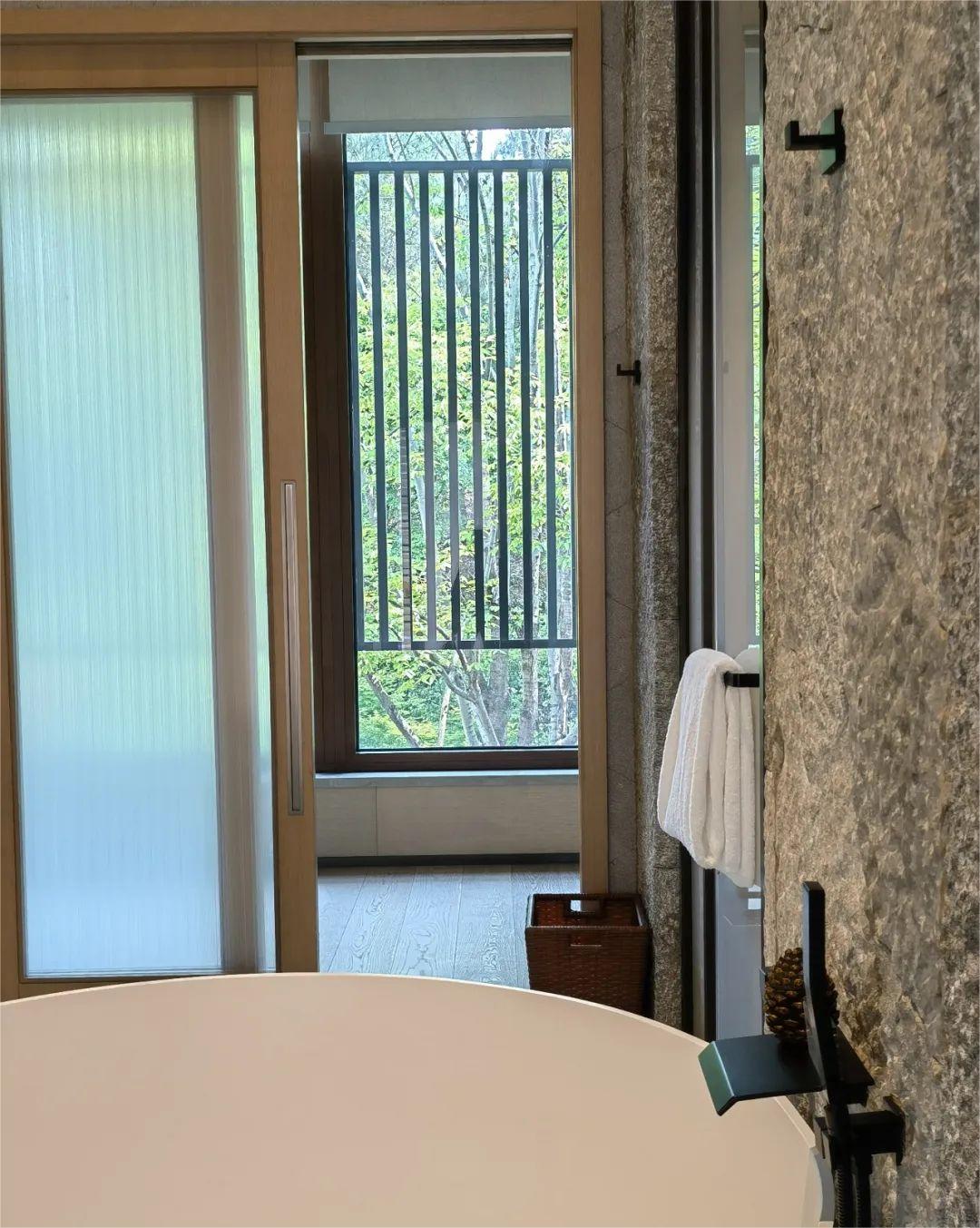 你们都说人多，我却找到一个人少又神仙的地方！