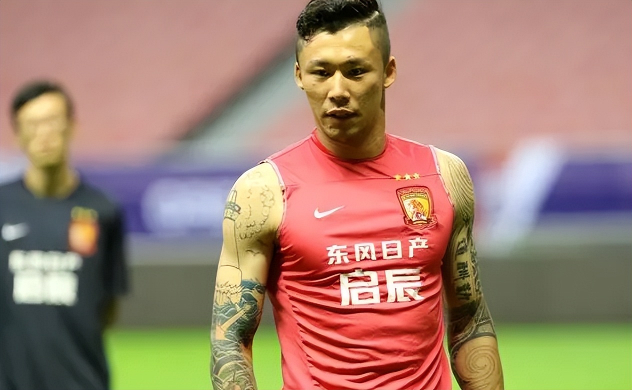 上港后防失误,上港队最新新闻