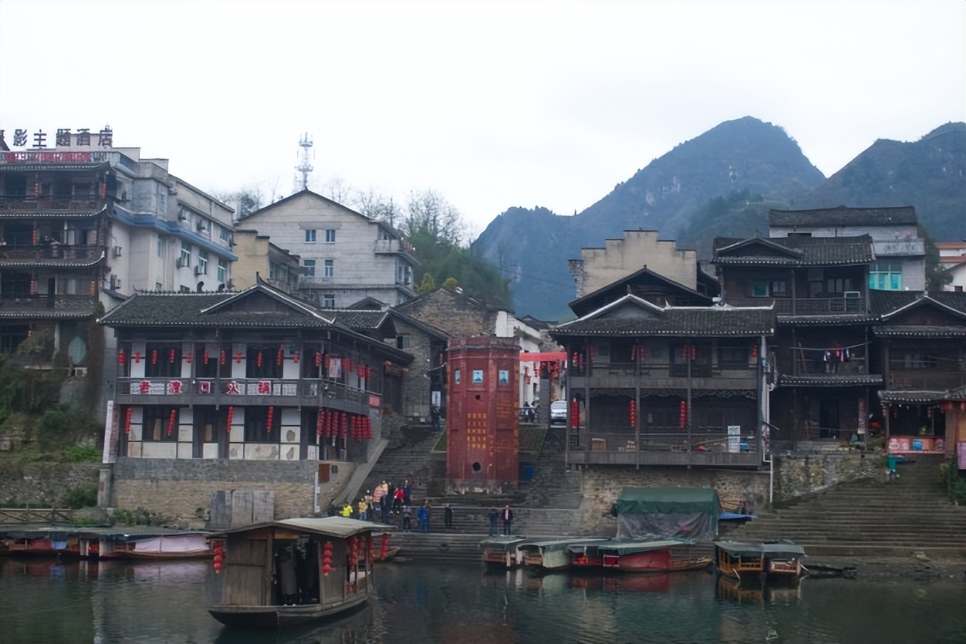 凤凰湘西看古城,湘西游之凤凰古城