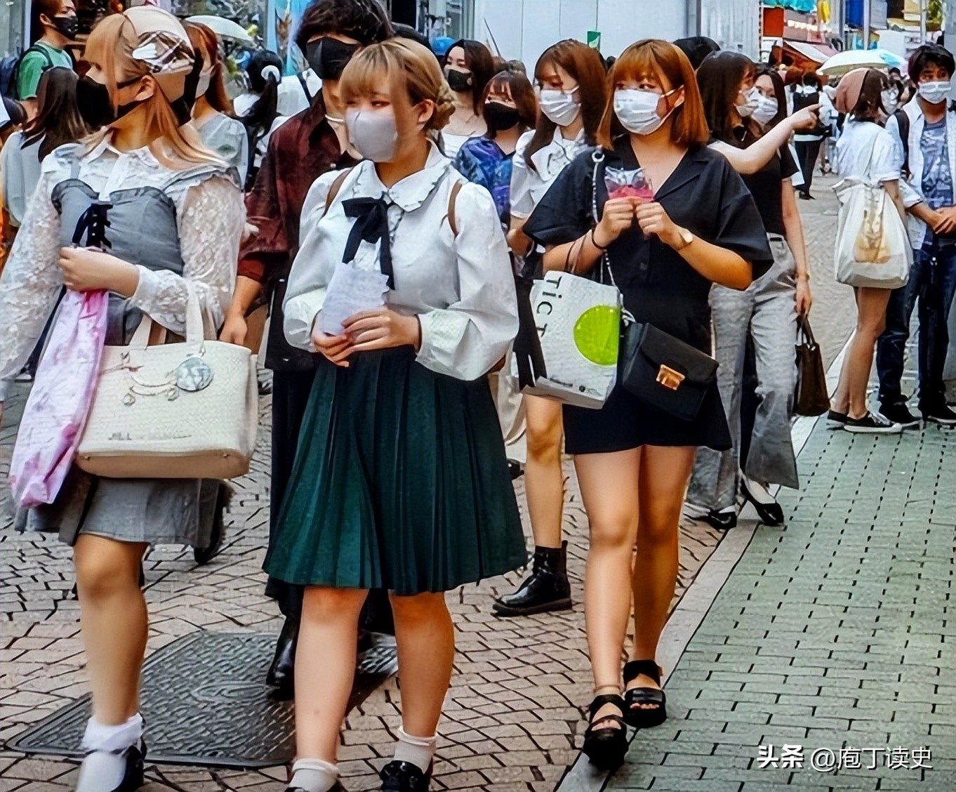 日本红灯光街干什么的,日本红灯光街都有什么项目