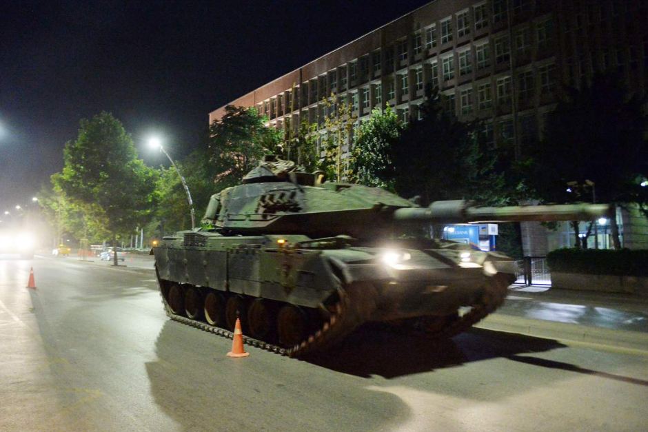 旧坦克藏黄金,旧坦克发现黄金