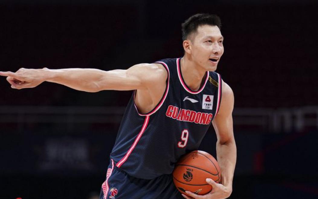 易建联妻子荆灵简历,易建联和荆灵结婚的视频