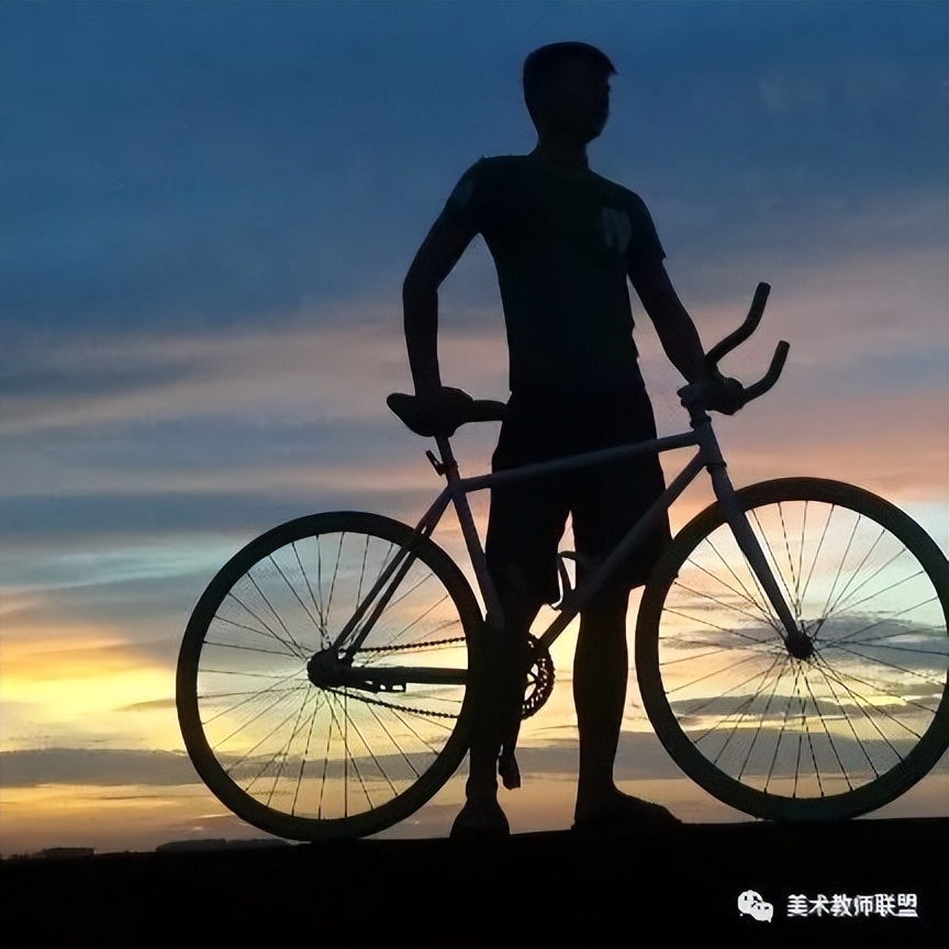 美女卖画赚钱月入10万,画家月入10w