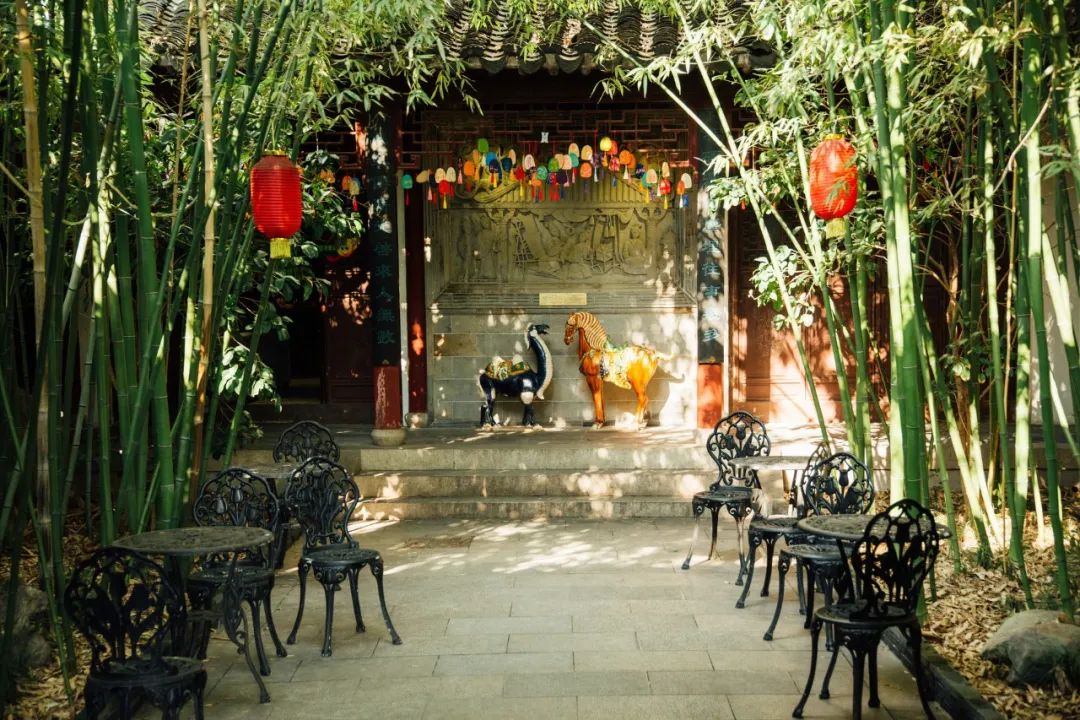 无论如何都要背下8首苏轼的诗词,品读苏轼人生低谷的十首诗词