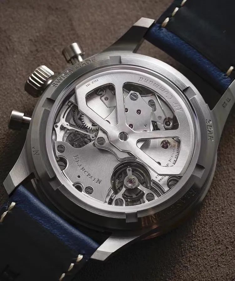 宝珀空军司令玫瑰金上手效果,宝珀空军限量计时表