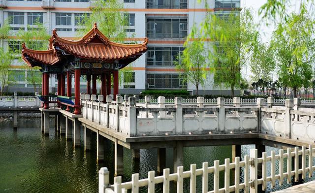 南阳医专和漯河医专哪个更好,南阳医专好还是漯河医专好