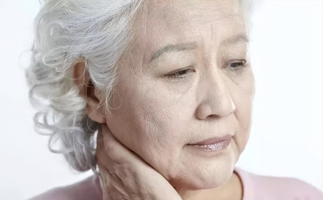 白头发变黑发需要怎么补充营养素,白头发要补什么营养素最好