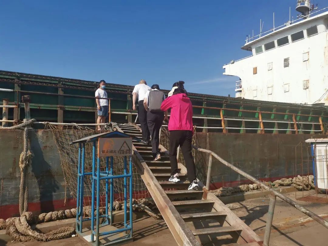 关注！光船承租人跑路，15位船员86万元工资落空