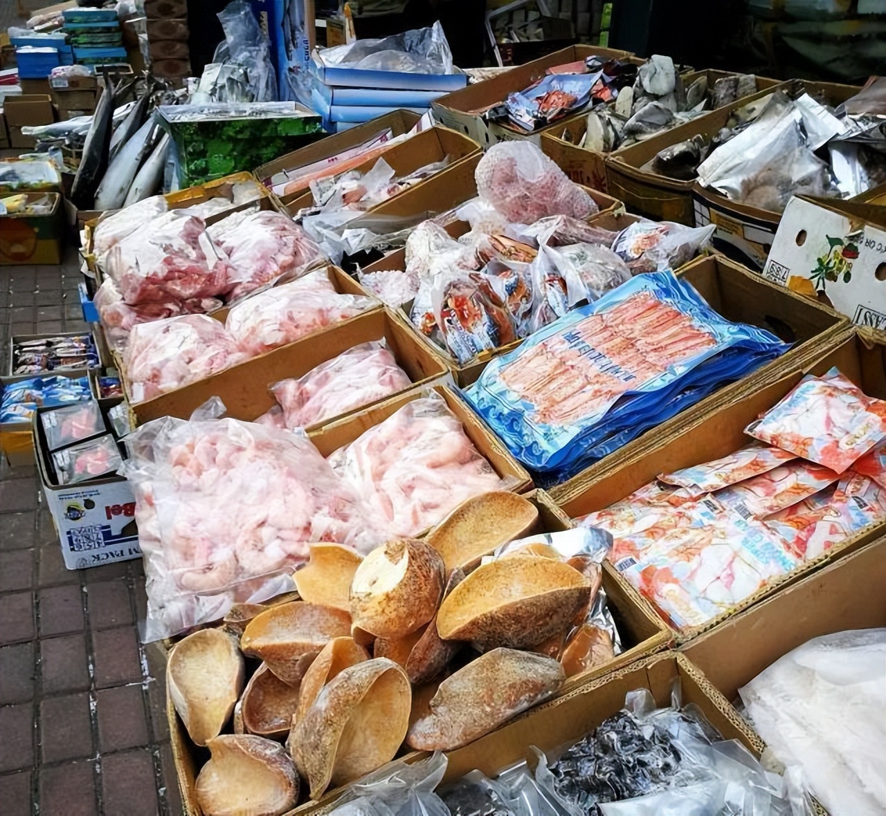 北极甜虾应该解冻后还是直接水煮,北极甜虾解冻冰箱可以放多久时间