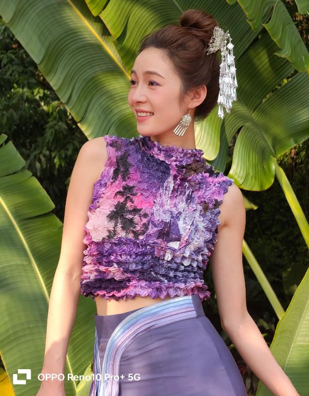 如何用手机拍出高级感人物照片,怎么用手机把人拍出高级感