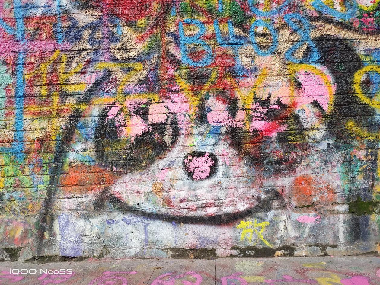 iqooneo5se和iqooneo5s区别,iqooneo5s详细评测